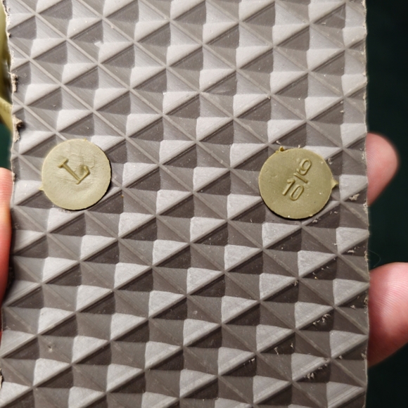 Aerosoles Brown Flip Flops for Women - Picture 4 of 8